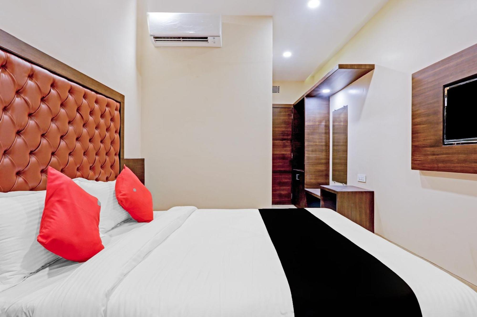 Capital O 80951 Hotel Vertigo Suite Bombaj Exteriér fotografie
