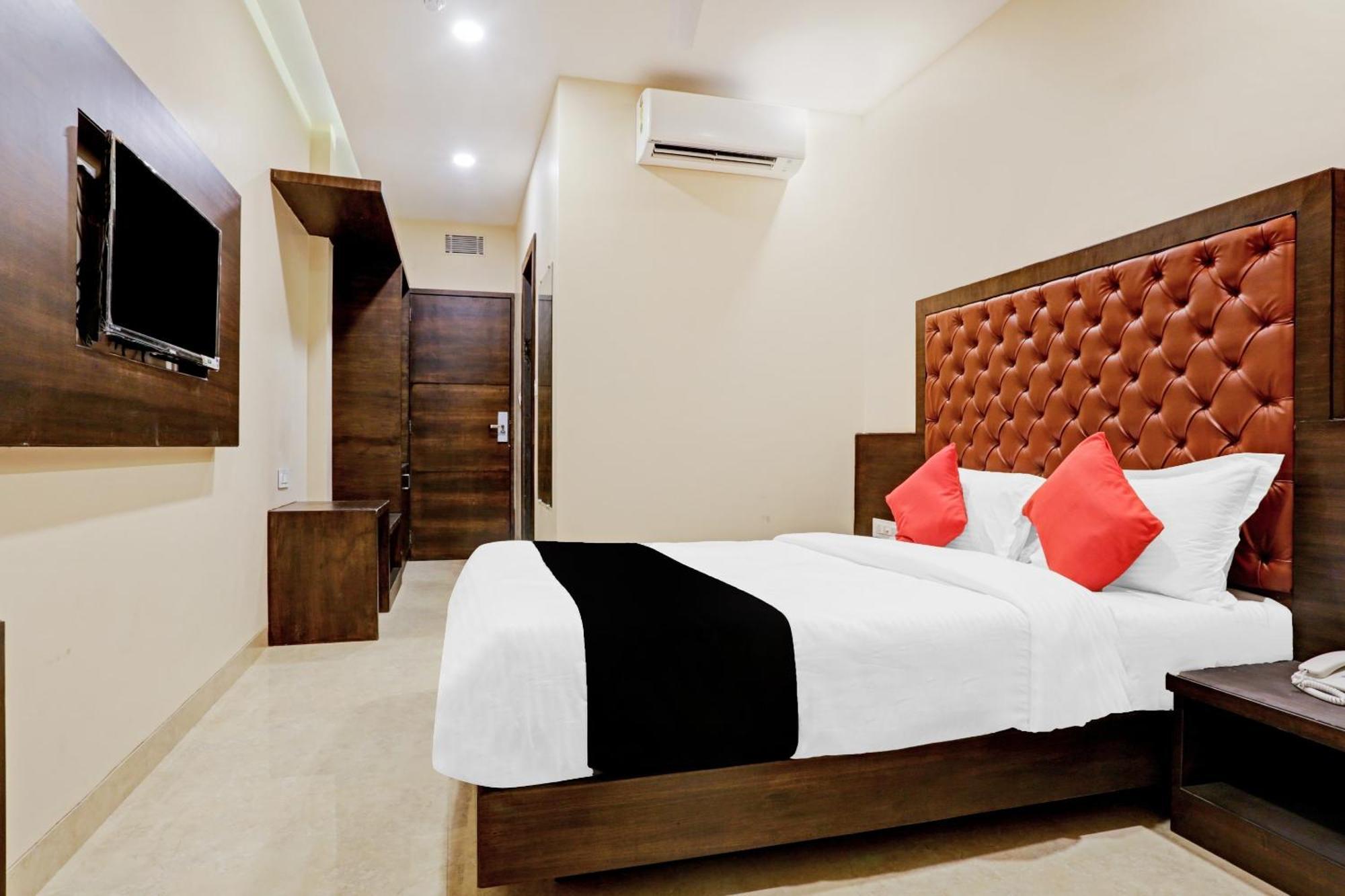 Capital O 80951 Hotel Vertigo Suite Bombaj Exteriér fotografie