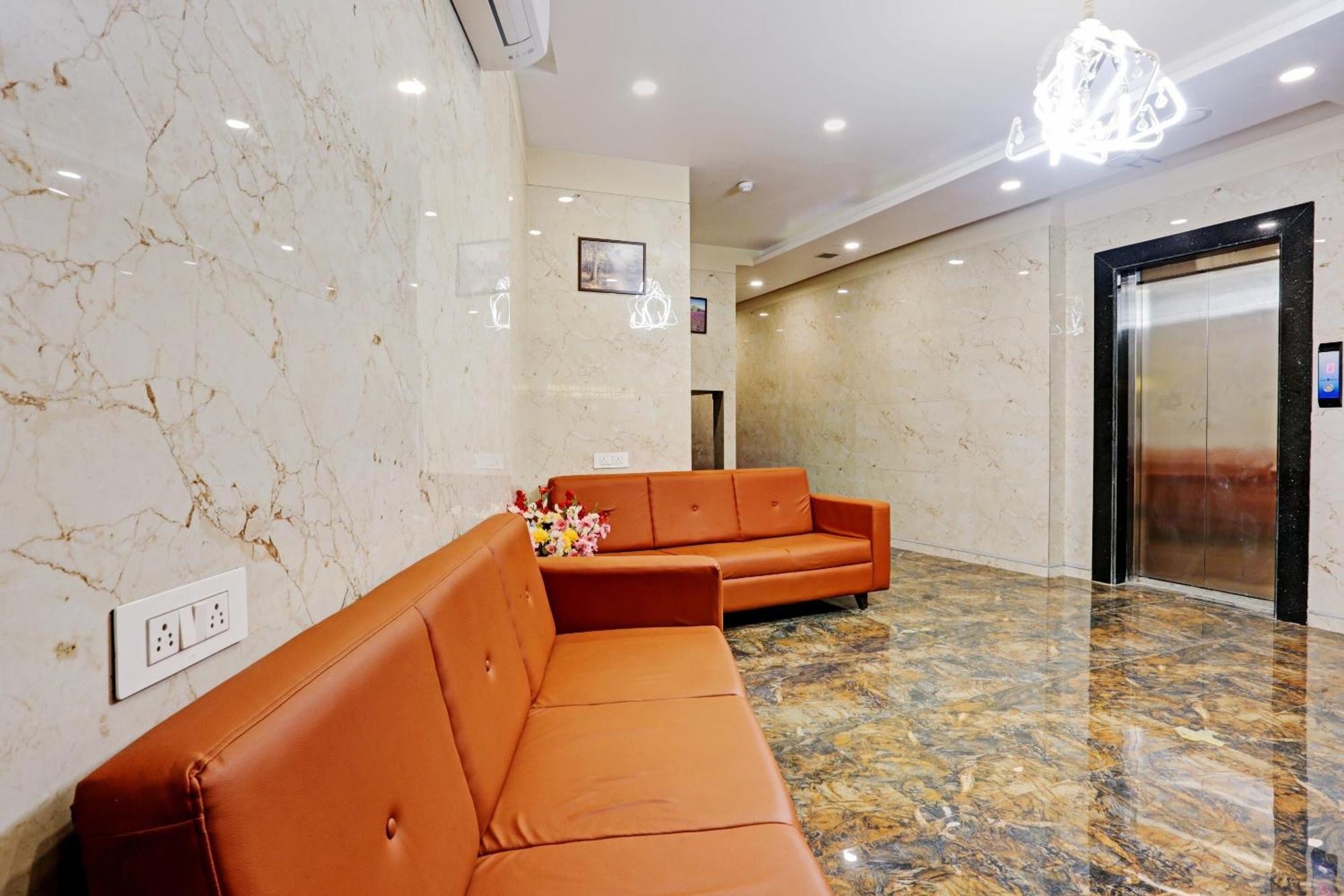 Capital O 80951 Hotel Vertigo Suite Bombaj Exteriér fotografie
